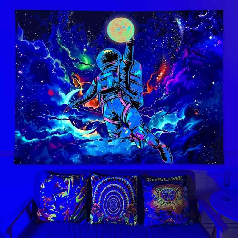 タペストリー 宇宙飛行士 蛍光 壁掛け 外国貿易 クロスボーダー 人気 紫外線 ブラックライト 布 スペース 月 幾何学模様 抽象 ポリエステル 洗える リビング 寝室
