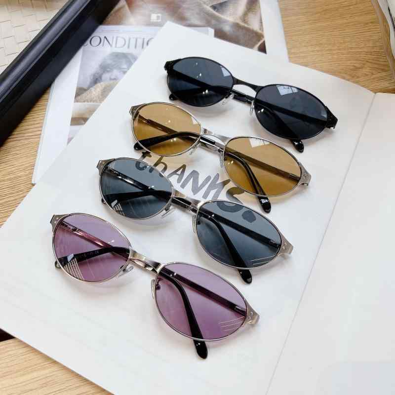 サングラス レディース メタルフレーム 楕円 小さめ UV400カット 紫外線対策 ブラック ゴールド シルバー 茶色 紫 個性的 インスタ映え ファッション