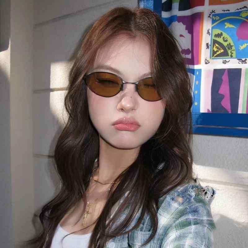 サングラス レディース メタルフレーム 猫目型 茶色レンズ 偏光レンズ UV400カット 小顔効果 ストリート ファッション ブラック グレー シルバー ゴールド