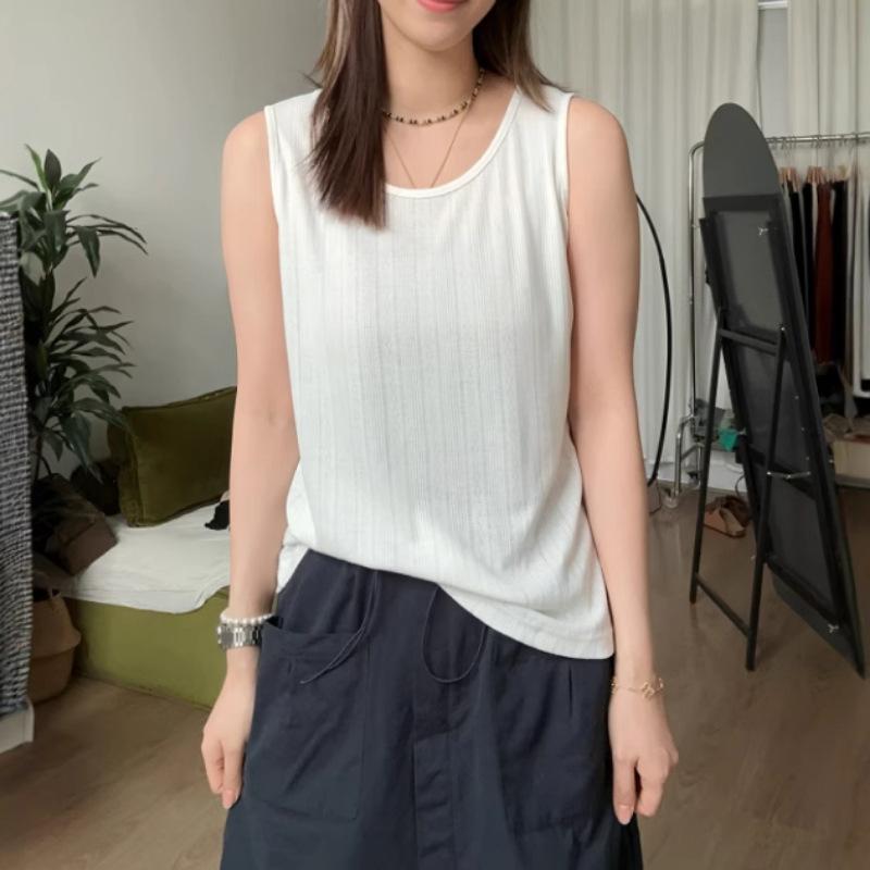 キャミソール レディース 無袖 吊り帯 背心 トップス ゆったり ルーズフィット 夏 インナー アウター 着用 女性用 小さめ 上着 純色 アイスシルク 粘膠繊維 氨綸 微弾力 肩带 不可拆卸 白色 黒 灰 杏 白 私服 御姐風 名媛 スタイル 普通丈