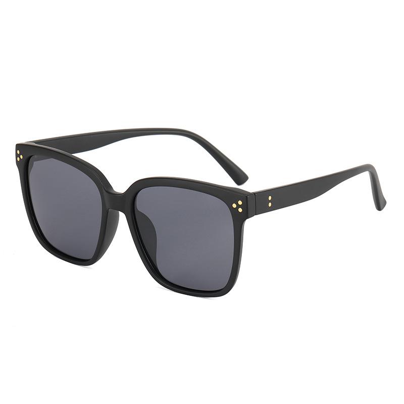 サングラス 偏光サングラス 男女兼用 UV400 紫外線対策 四角形 スクエア 黒 ブラック グレー ブラウン 運転 ドライブ 旅行 アウトドア レジャー スタイル 日焼け止め