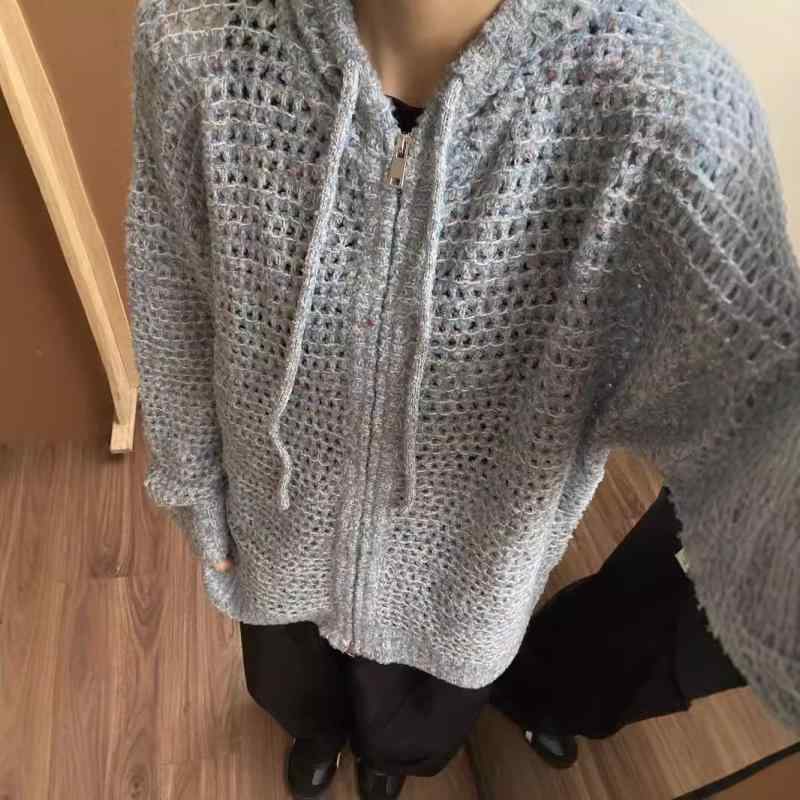 青い 帽子の ニット 男性の 春と 秋 セーター リラックス 風の 高級 感の ファッション ブランドの ゆったり カジュアル コートの トップスカテゴリー: 素材機能: 通気性ある商品番号: Y41ブランド: その他スタイル: カーディガン,香港スタイルバージョン: ルーズタイプ首輪の種類: フード付き/帽子の襟袖丈: 長袖厚さ: 普通のスタイル詳細: ツイストフラワー淘宝網カテゴリー: ユースファッション(18～24歳)群衆に適しています: ティーンエイジャー発売年・シーズン: 2024年秋生地名: 化学繊維混紡主な生地構成: ポリエステル繊維(ポリエステル)主な生地成分の含有量: 100適用可能なシナリオ: 日常適した季節: 秋対象者: ティーンエイジャー色: ピンク,青サイズ: M,L,XL,XXL職人技: ノーアイロン処理主要な下流プラットフォーム: 主なエリア: アフリカ認可されたプライベートブランドます: はい専用の源ですか?: はいオリジナルデザイン: はい品質検査報告書番号: 8対象年齢層: 大人対象性別: 男性製品カテゴリー: ニットセーター