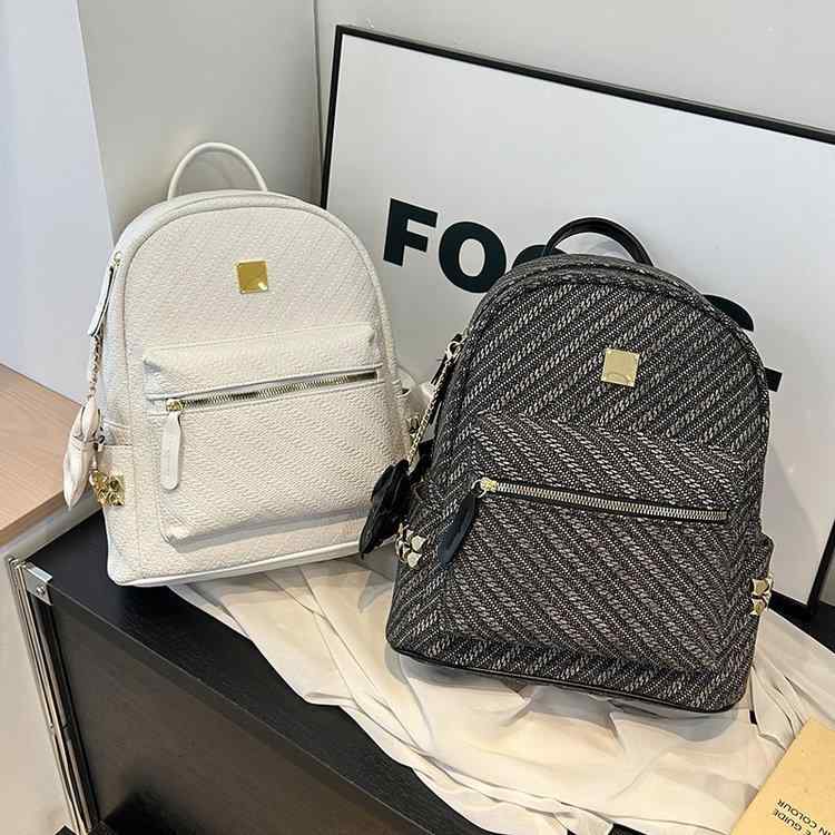 リュックサック レディース 大容量 ストーン柄 カジュアル スクールバッグ 通学 学生 PUレザー ホワイト ブラック 20-35L