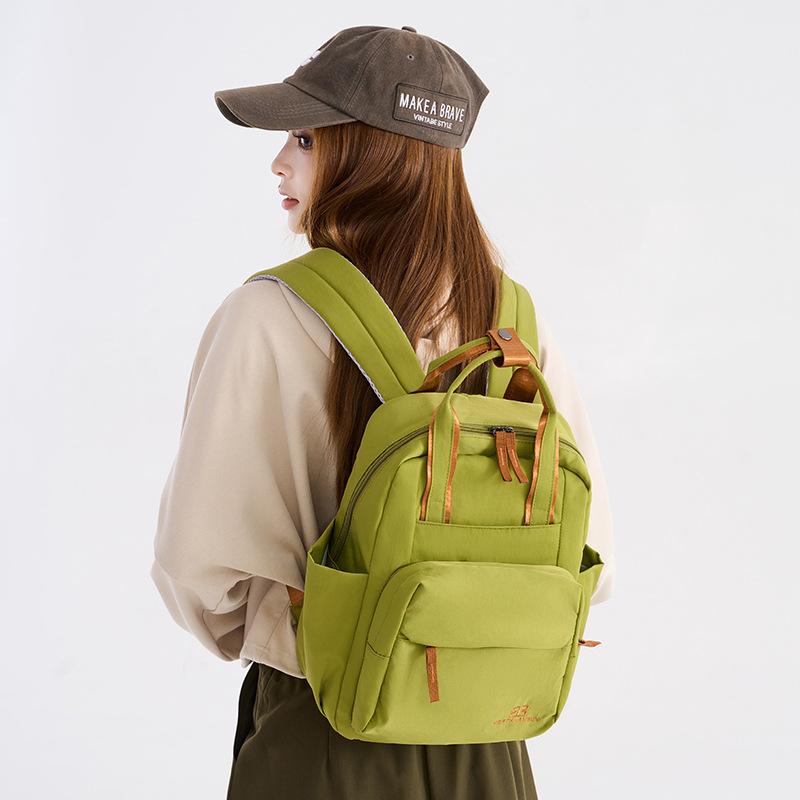 リュック レディース 大容量 2way ハンドバッグ ナイロン 防水 軽量 通勤 通学 旅行 ストリート カジュアル かわいい 20-35L ブラック ブルー グリーン オフホワイト