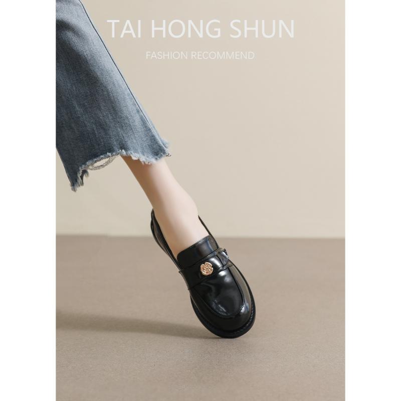 ローファー レディース ラウンドトゥ 厚底 婦人靴 スリッポン フラットシューズ 合皮 レザーシューズ ブラック 春夏 秋冬 歩きやすい 普段使い