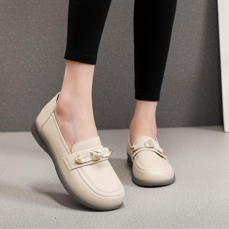 ローファー レディース 婦人靴 本革 柔らかい ぺたんこ靴 フラットシューズ 厚底 滑り止め カジュアル シニア 高齢者向け ブラック 黒色 ベージュ 春夏 秋冬