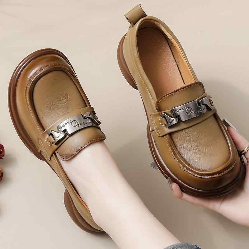 ローファー レディース 厚底 牛革 本革 スリッポン 太ヒール ラウンドトゥ チャンキーヒール レトロ ヴィンテージ 英国風 小さいサイズ 大きいサイズ ブラック ブラウン ベージュ 春秋 冬