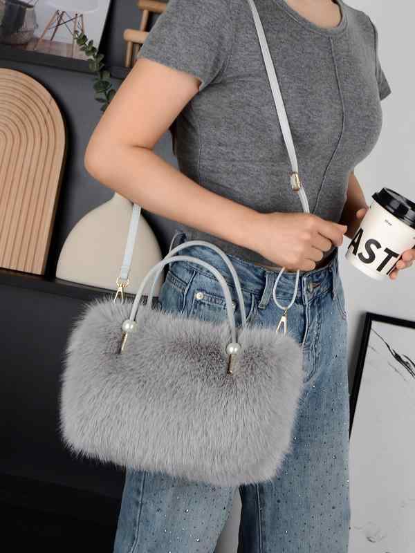 バッグ レディース 秋冬 新作 ミニ ふわふわ もこもこ ハンドバッグ ショルダーバッグ おしゃれ かわいい カジュアル シンプル 無地 ホワイト グレー ピンク ブラック ブラウン ポリエステル