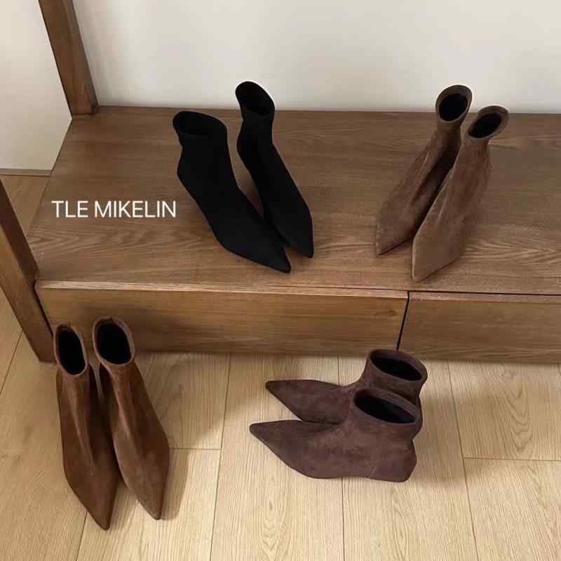 ショートブーツ レディース 婦人靴 ポインテッドトゥ スエード カーキ色 韓国ファッション 細身 秋冬 ブラック ブラウン ダークブラウン コーヒー色 4cmヒール 6cmヒール