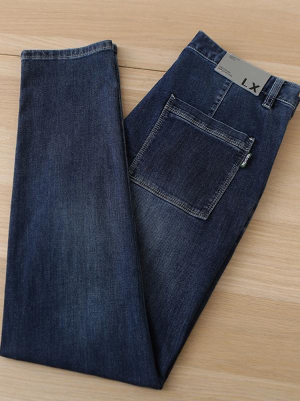 ・スタイル: ベーシック・パンツの種類: 鉛筆パンツ/スキニーパンツ・パンツのシルエット: ストレート・加工: ウォッシュ加工・パンツ丈: フルレングス・股上: 普通・フロント: ジッパーフライ・厚さ: 普通・対象年齢: 成人・対象: メンズ・主な生地: デニム・メイン素材: 綿・メイン素材の含有量: 綿75%、ポリエステル17%、ビスコース4%、ナイロン3%、スパンデックス1%・シーン: カジュアル・ディテール: マルチポケット・伸縮性: 若干・裾: スキニー・加工: 防しわ加工・カラー: ブルー・サイズ: 29、30、31、32、33、34、35、36・製品カテゴリ: ジーンズ