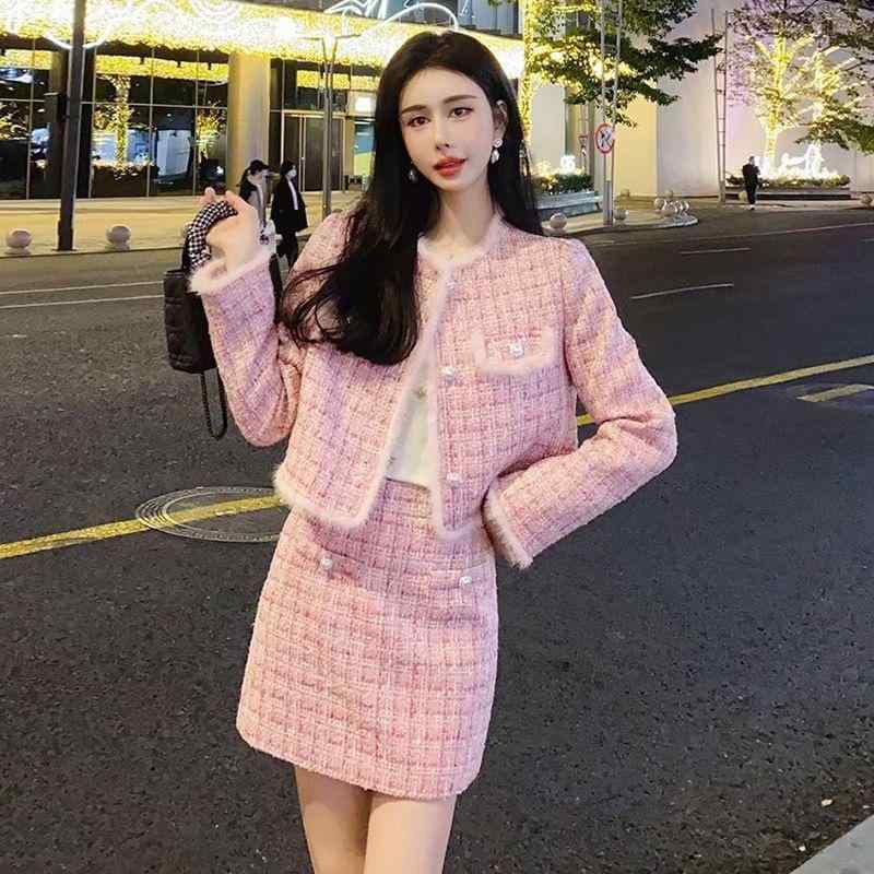 ・柄: 拼色・スカート丈: ロング・スタイル: エレガント、カジュアル・素材: 麻、ツイード・袖丈: 長袖・袖のタイプ: フレアスリーブ・カラー: ピンク（トップス、セット）、オフホワイト（セット、トップス）、ピンク（スカート）・サイズ: S(40-50kg), M(50-57.5kg), L(57.5-65kg), XL(65-72.5kg)・セット内容: スカートセット