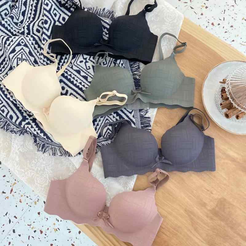 ブラジャー レディース 小胸 盛りブラ 無痕 ノンワイヤー 3/4カップ 快適 通気性 デイリー 普段使い インナー 肌着
