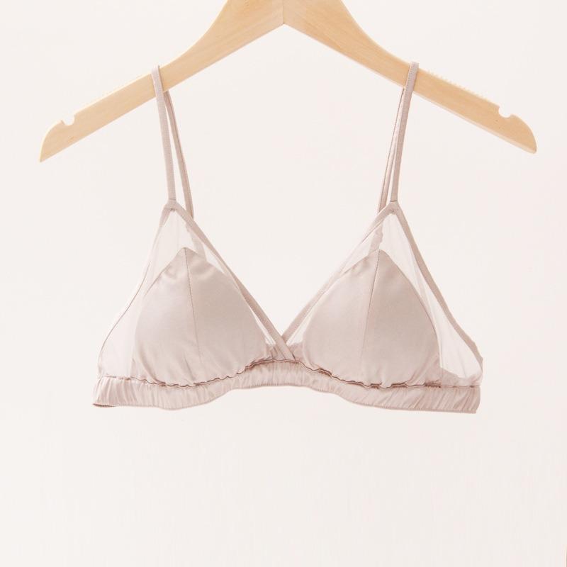 ブラジャー レディース 薄手 三角カップ 桑蚕糸 超薄型 夏用 インナー 通気性 バックシャン 快適 レース 黒 銀粉 金褐色 霧ブルー S M L XL