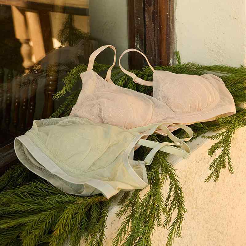 ブラジャー レディース 春夏 桑蚕丝 シルク レース 切り替え 通気性 無痕 快適 兔耳杯 薄手 モールドカ..
