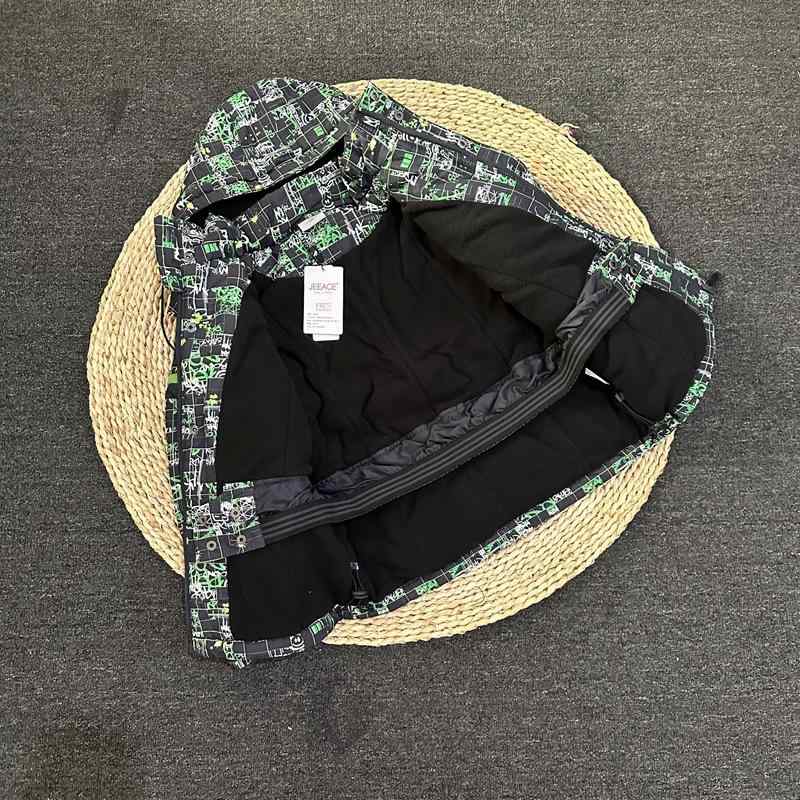 スキーウェア 男の子 子供用 防水 防風 防寒 厚手 裏起毛 冬 アウトドア 旅行 グリーングラフィック ジ..