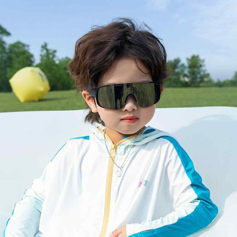 サングラス キッズ 子供用 UVカット 紫外線対策 異形 フルフレーム アイウェア 黒 ブラック 銀 シルバ..