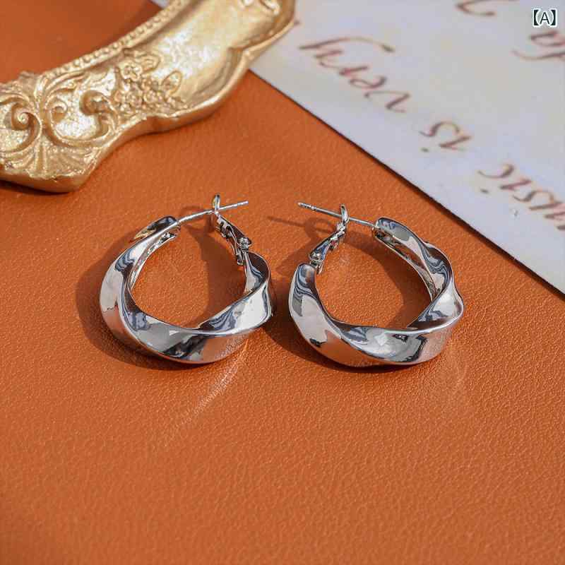 ピアス レディース シルバー サークル リング 高見え ファッション シンプル クール 電気メッキ加工 幾何学