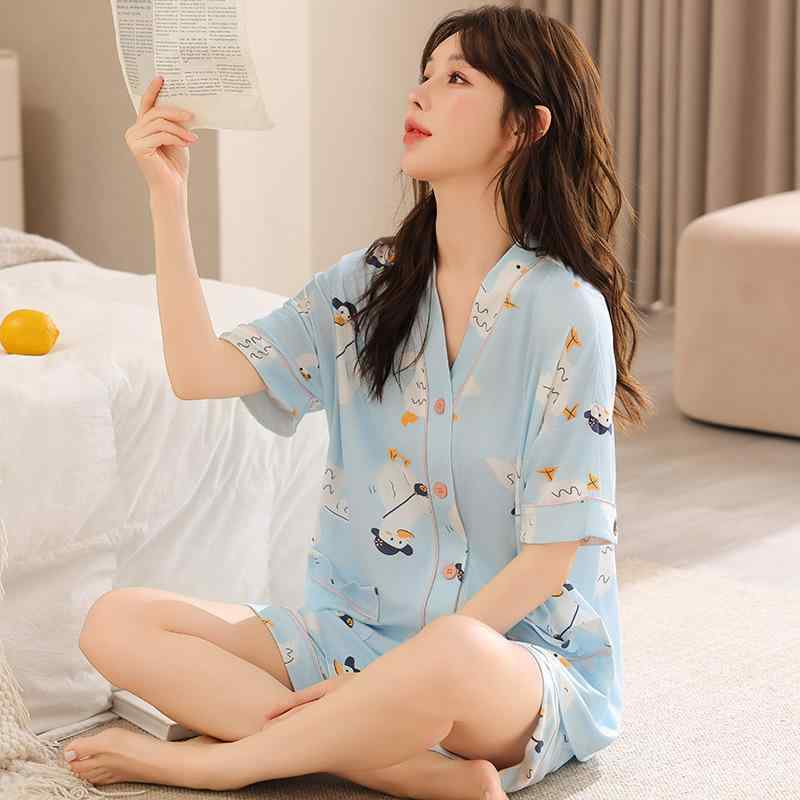 ・商品カテゴリ: セットアップ・生地: モダール・スタイル: 甘くてかわいい・主な素材: モダール・厚さ: 薄手・ネックライン: Vネック・袖丈: 五分袖・パンツ丈: ショートパンツ・機能: カジュアル, 通気性, 睡眠, 伸縮性, 部屋着...