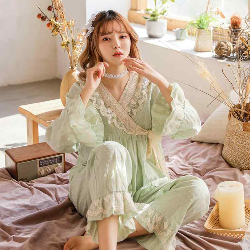 ・カテゴリ: セットアップ・素材: 綿・生地の厚さ: 薄手(101-120g/平方メートル)・ネックライン: 襟付き・袖丈: 長袖・パンツ丈: ロングパンツ・機能: リラックス, 通気性, 睡眠, 部屋着, 清涼, 快適・対象: 若年女性・適用場所: アウトドア, 部屋, ホテル, 結婚式の写真館・カラー: グリーン, ピンク・サイズ: M, L, XL, 2XL・主素材の含有量: 90-95%・スタイル: 宮廷復古風