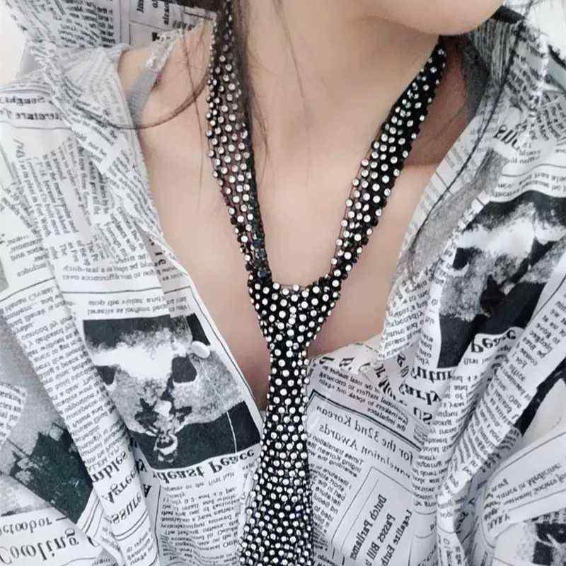 ネクタイ レディース 女性用 水晶 キラキラ 飾り付き チョーカー ネックレス ブラック 黒 ストーン ファッション おしゃれ 大人かわいい 普段使い パーティー イベント