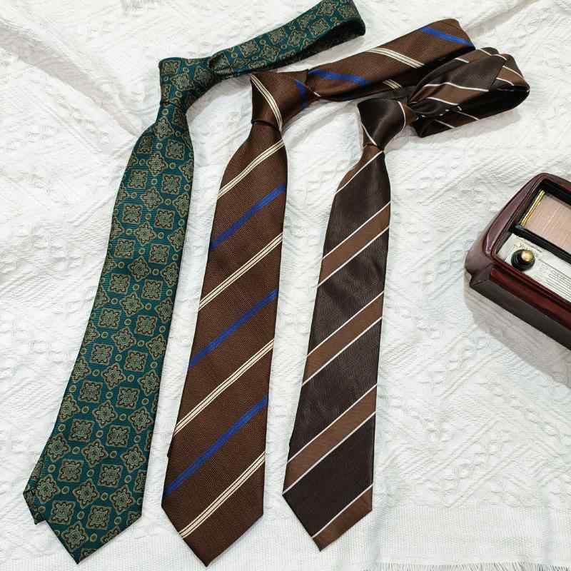 ・商品カテゴリ: 領帯・素材: ポリエステル・柄: ストライプ・色: 茶色/コーヒー色/白・スタイル: カジュアル・対象: 男女兼用・デザイン: ストライプ・シーン: 仕事/学校/ショッピング