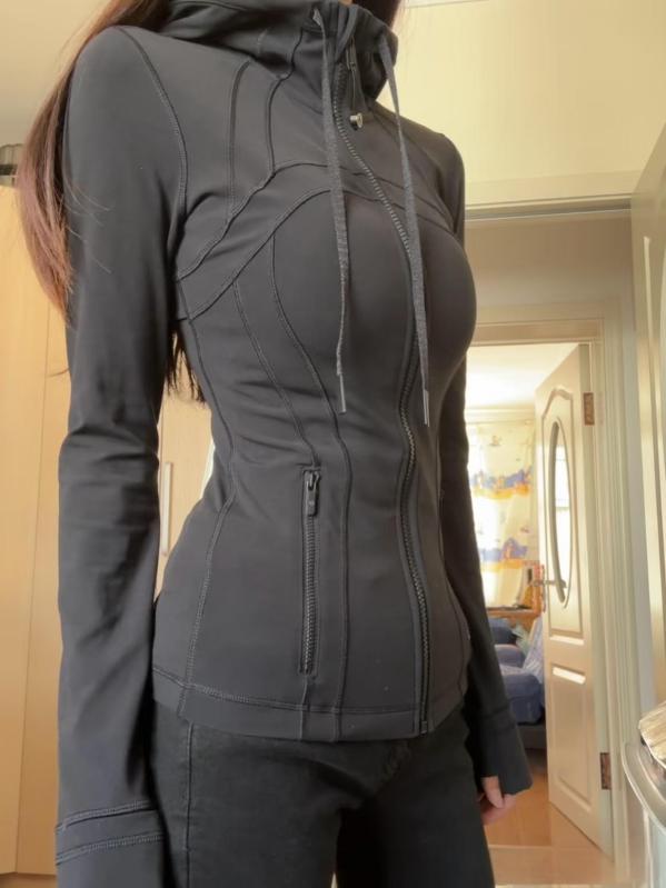 ヨガウェア レディース フード付きジャケット スポーツウェア トレーニング ランニング 上着 長袖 パーカー アウター カジュアル 普段使い 軽量 伸縮性 ホワイト ブラック ピンク系 ブルー系