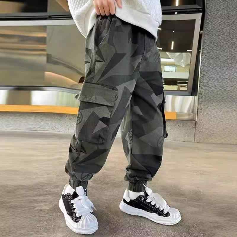 子供服 パンツ 男の子 迷彩柄 カーゴパンツ ロングパンツ 春秋 中学生 高学年 小学生 ジュニア 伸縮性 ウエストゴム ボーイズ 普段着