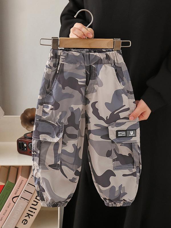 キッズ 迷彩柄 カーゴパンツ 男の子 子供 ズボン 夏 薄手 3歳 4歳 5歳 6歳 7歳 8歳 100cm 110cm 120cm 130cm 140cm 150cm ウエストゴム