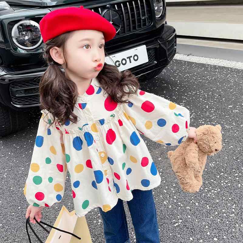 ・カテゴリ: シャツ・対象: キッズ・性別: 女児・スタイル: カジュアル・ネックライン: 襟付き・袖丈: 長袖・柄: ドット・要素: かわいい・素材: 綿・素材構成: 綿92%・安全等級: B類・色: 画像色・サイズ: 90cm, 100cm, 110cm, 120cm, 130cm, 140cm