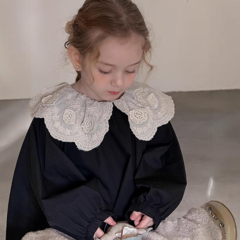 ・カテゴリ: 子供用シャツ・対象: 女児・対象年齢: 3～8歳・身長: 100～140cm・スタイル: 韓国風・ネックライン: 襟付き・袖丈: 長袖・柄: 無地・シーズン: 夏、春、秋・要素: レース、プリンセス・素材: 綿・主な素材の組成...