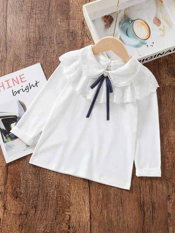 ・商品カテゴリ: Tシャツ・対象: 女児・スタイル: スイート・袖丈: 長袖・対象年齢: 乳幼児(1〜3歳, 80〜100cm), 小中児童(3〜8歳, 100〜140cm)・シーズン: 冬、春、秋・生地加工: 柔らかい加工・実写: モデルなし・要素: レース・AQL検査基準: 2.5・針数: 12~14針/3cm・糸くず処理: すべて処理済み・生地: 綿・主素材: 綿95%・安全等級: A・襟型: 襟付き・カラー: 白（純綿）、白（ミルクシルク）・対応身長: 100cm, 110cm, 120cm, 130cm, 140cm, 150cm・フード: なし