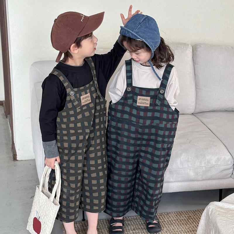 ・スタイル: カジュアル・素材: 綿・素材（混紡率）: 綿97%・パンツ丈: 9分丈・対象: 子供/男女兼用・対象年齢: 3～8歳 (100～140cm)・シーズン: 春、秋、冬・種類: 背带裤・股部分: 開き・生地加工: 柔らか加工・柄: 格子柄・画像: 実写/モデルあり・ウエスト: ハイウエスト・カラー: 黄/青、赤/青・適応身長: 80cm、90cm、100cm、110cm、120cm、130cm・カテゴリ: 子供用パンツ