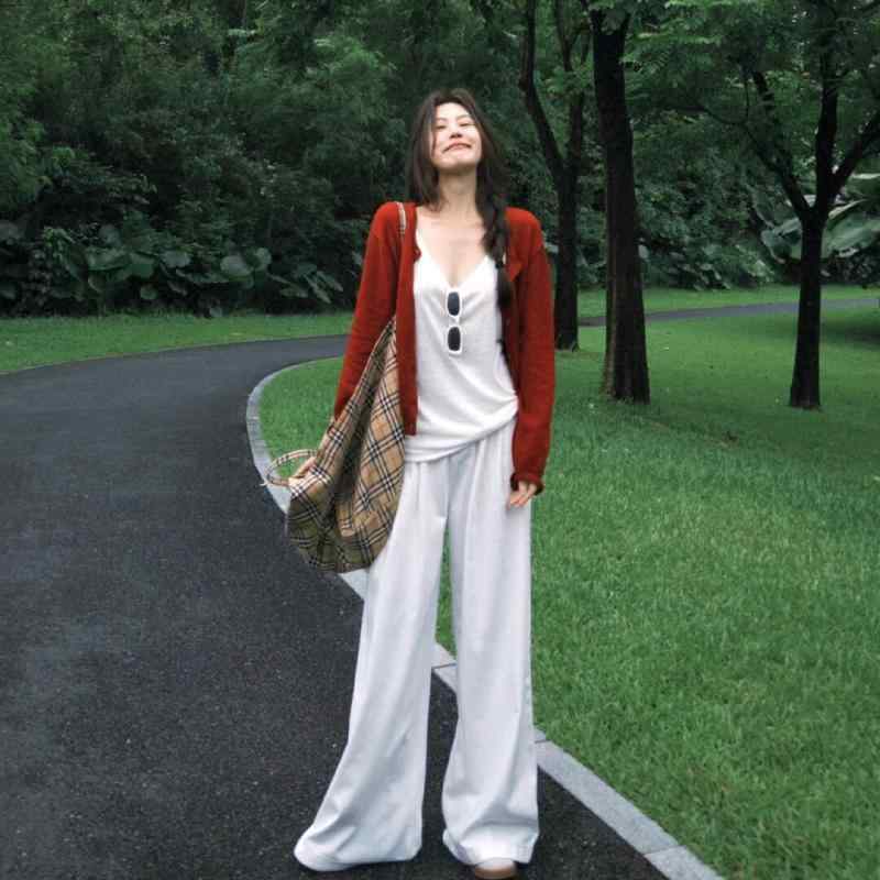 カーディガン レディース ニットカーディガン 長袖 トップス 赤 レッド 無地 ゆったり 伸縮性 ミディアム丈 ニットソー 春秋