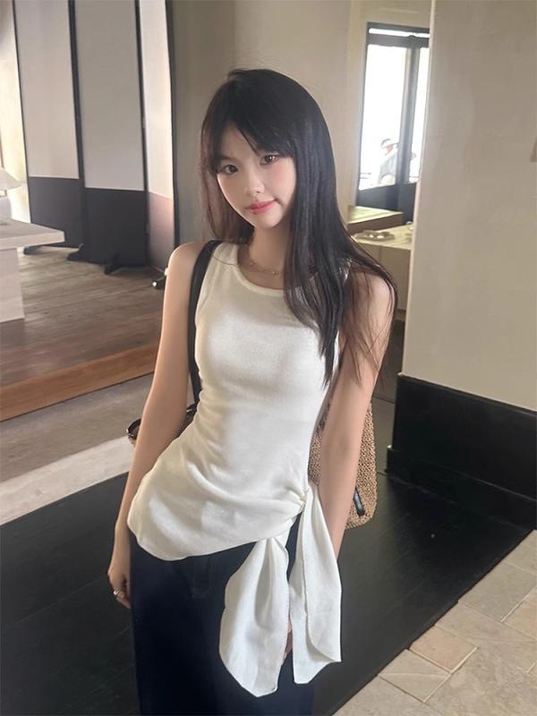 Underwear, Sleepwear - タンクトップ レディース 韓国風 ニット ノースリーブ トップス 紐付き スリム 着痩せ 無地 ホワイト ブルー 伸縮性 普段使い