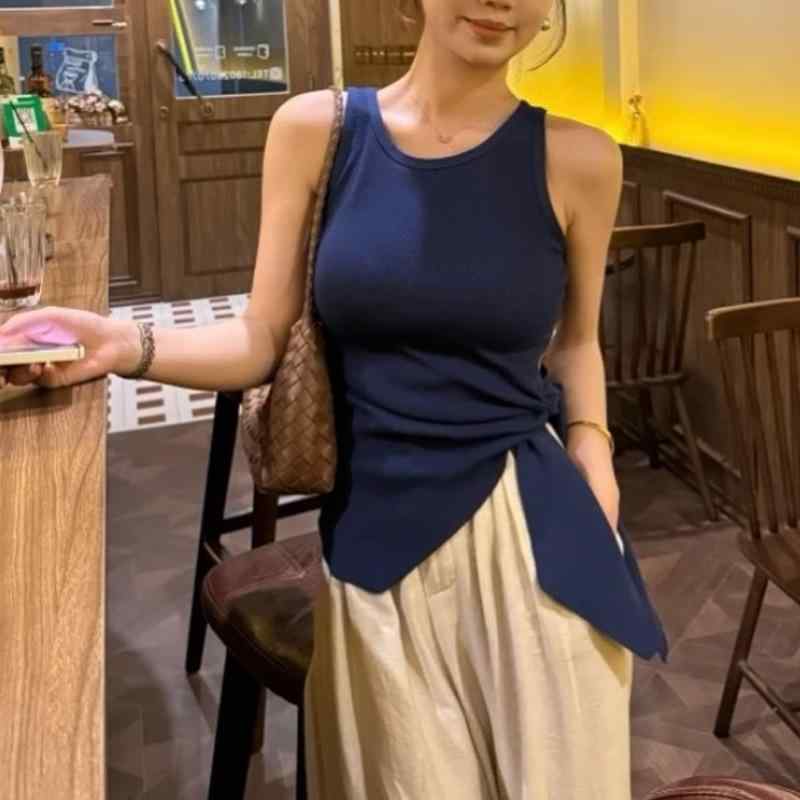 タンクトップ レディース 韓国風 ウエストリボン サイドスリット アシンメトリー ショート丈 トップス ノースリーブ ブラック ブルー オレンジ ホワイト