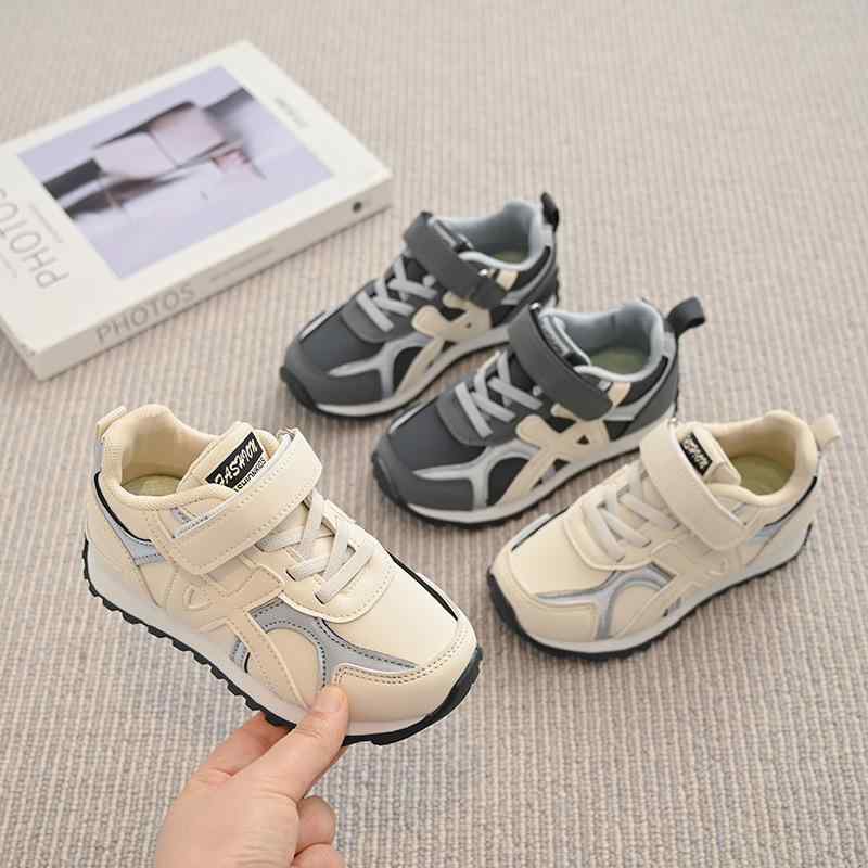 ・カラー: 米白色、灰色・サイズ: 26、27、28、29、30、31、32、33、34、35、36・対象年齢: 中 детская одежда (7-12 лет), детская одежда для маленьких детей (4-6 лет)・アッパー素材: 合成皮革・機能性: 軽量、滑り止め、耐摩耗性・柄: 無地・靴底素材: ゴム・厚さ: 薄手・着脱方法: マジックテープ・性別: 男女兼用・カテゴリ: ランニングシューズ・スタイル: デイリーカジュアル