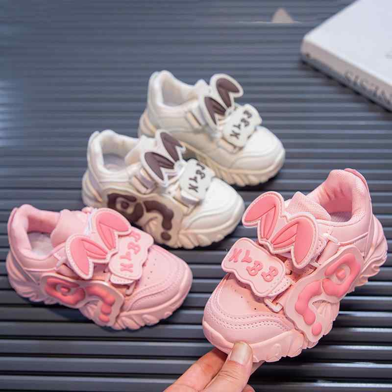 ・商品カテゴリ: ランニングシューズ・スタイル: トレンド・対象年齢: ラージキッズ(13-16歳)・靴の素材: マイクロファイバー・機能: ホールド性・柄: 無地・靴底の素材: PVC・厚さ: 普通・履き方: マジックテープ・対象: 女児・カラー: オフホワイト・サイズ: 3383.28cm22.9cm・適した場所: ランニング