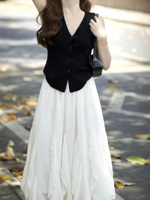 ・スタイル: カジュアル・タイプ: カーディガン・フィット: スリム・着丈: ミドル丈(50cm超65cm以下)・柄: 無地・素材: 綿・素材（混紡率）: 綿30%以下、ポリエステル30%以下・カラー: ブラック・サイズ: S、M、L・対象...