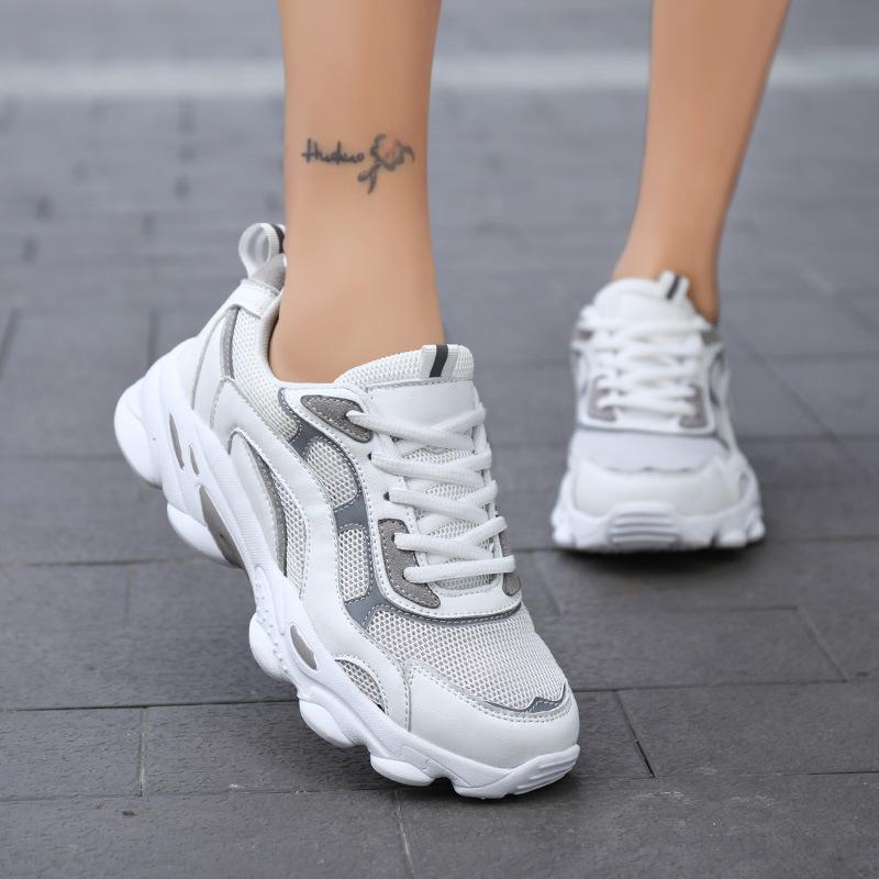 ・商品カテゴリ: スニーカー・スタイル: スポーツ・対象: メンズ・靴の高さ: ローカット・つま先の形状: ラウンドトゥ・ヒールの高さ: ローヒール(1-3cm)・カラー: 白紫, 白灰, 白黒・サイズ: 35, 36, 37, 38, 3...