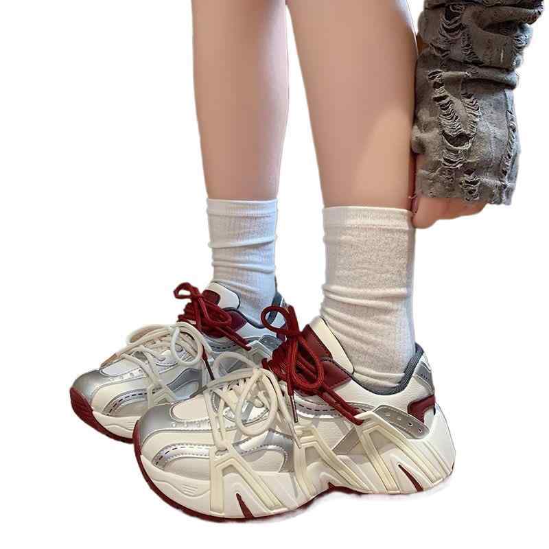 スニーカー レディース 厚底 ランニングシューズ スポーツシューズ 運動靴 カジュアルシューズ 紐靴 黒 ブラック系 灰色 グレー系 春夏 秋冬