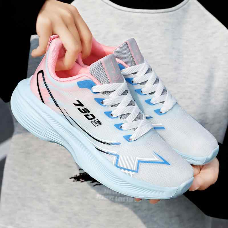 スニーカー レディース メンズ ペア 韓国 ファッション ランニングシューズ 運動靴 ローカット 紐靴 通..