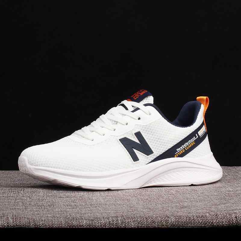 スニーカー 男女兼用 ランニングシューズ 厚底 通気性 メッシュ 運動靴 カジュアル 旅行 学生 ローカット 黒 白 普段使い