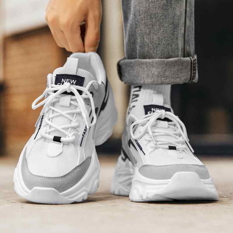 スニーカー メンズ 男性用 厚底 運動靴 ランニングシューズ メッシュ 通気性 軽量 普段使い デイリーユース ローカット 白 ホワイト ベージュ