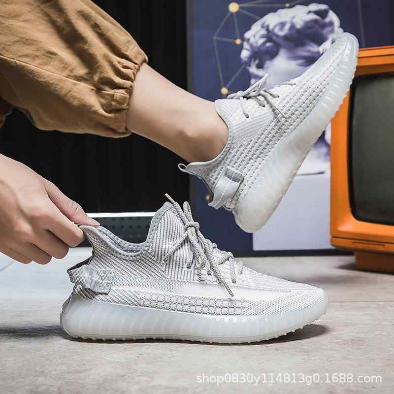 ・商品カテゴリ: スニーカー・対象年齢: 青年（18～40歳）・スタイル: スポーツ・機能: 通気性、軽量、滑り止め・性別: 男性・柄: 無地・甲材: メッシュ・靴底素材: ゴム・着用方法: 前紐・流行の要素: 浅口、クロスストラップ・ヒー...