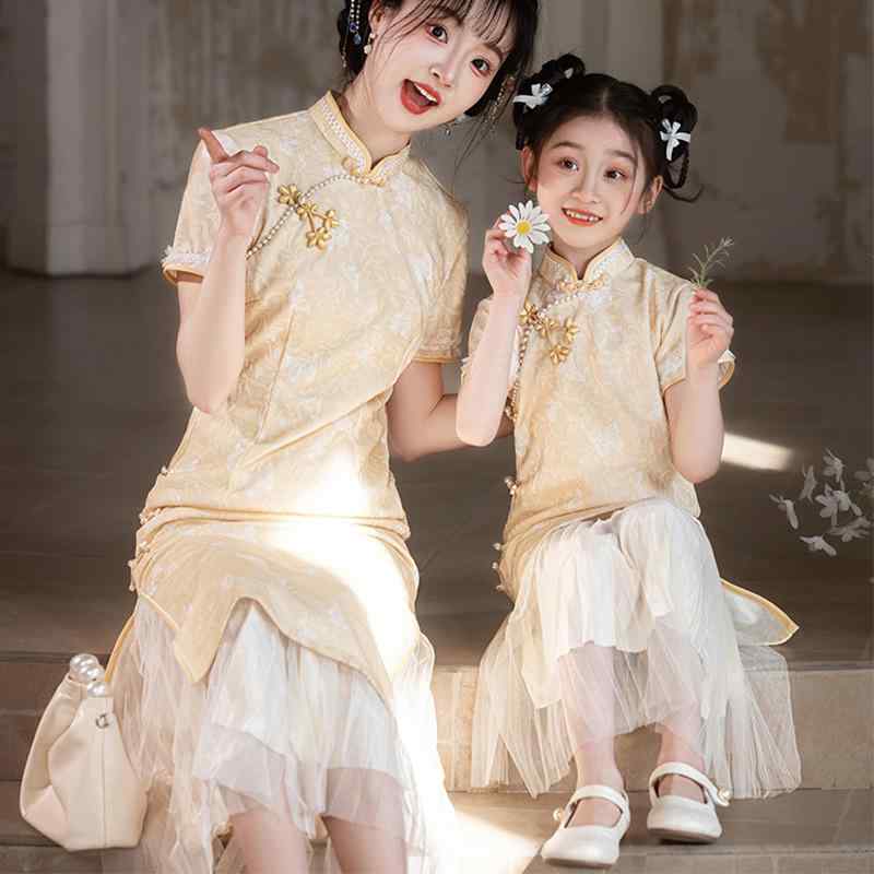 商品仕様: 対象: 女性親子の種類: スカートスタイル: 万能シーズン: 夏生地加工: 柔らかい加工柄: 花柄厚さ: 薄手実写画像: モデルあり要素: プリント生地名: 羽丝纺主な生地の組成: ポリエステル繊維(ポリエステル)主な生地の組成...