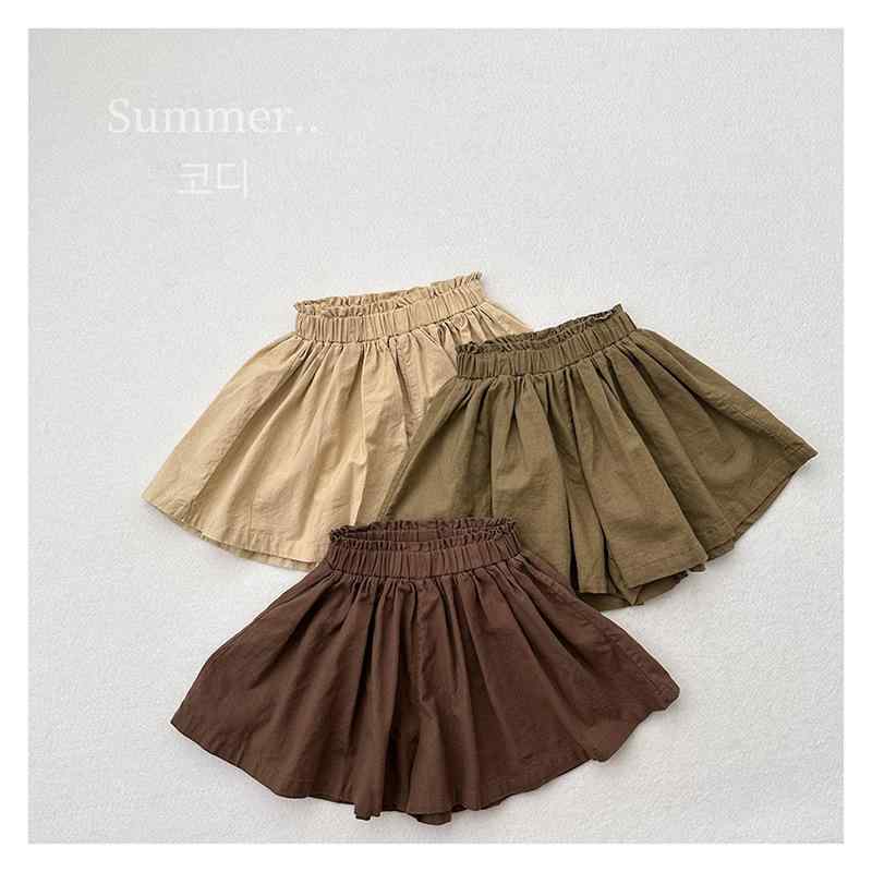 ・スタイル: 韓国風・素材: 綿・安全レベル: B類・パンツ丈: 短パン・主な素材の構成: 綿98%・対象: 女児・対象年齢: 1~3歳 (80~100cm)・シーズン: 夏・デザイン: 8074・股開き: なし・柄: 無地・実物写真: モ...