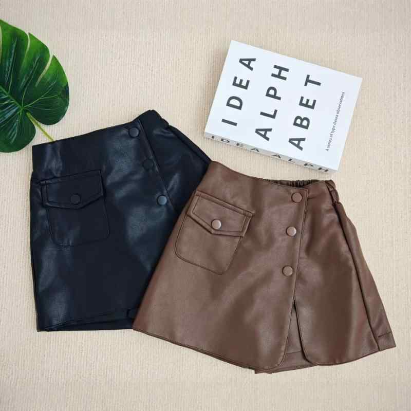 スカート キッズ 女の子 PUレザー Aラインスカート ショート丈 ミニスカート 無地 春秋 カジュアル 普段着 ブラック ブラウン系 110 120 130 140 150