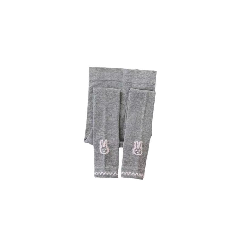 ・安全等級: B類・素材: コーマ綿78%・対象: 女児・製法: ジャカード・機能: 通気性・厚さ: 中・柄: 無地・シーズン: 春、秋・サイズ: M（身長90-105cm）、L（身長106-120cm）、XL（身長121-135cm）、XXL（身長135-150cm）・対象年齢: 3～8歳（100～140cm）・カテゴリ: 子供用靴下