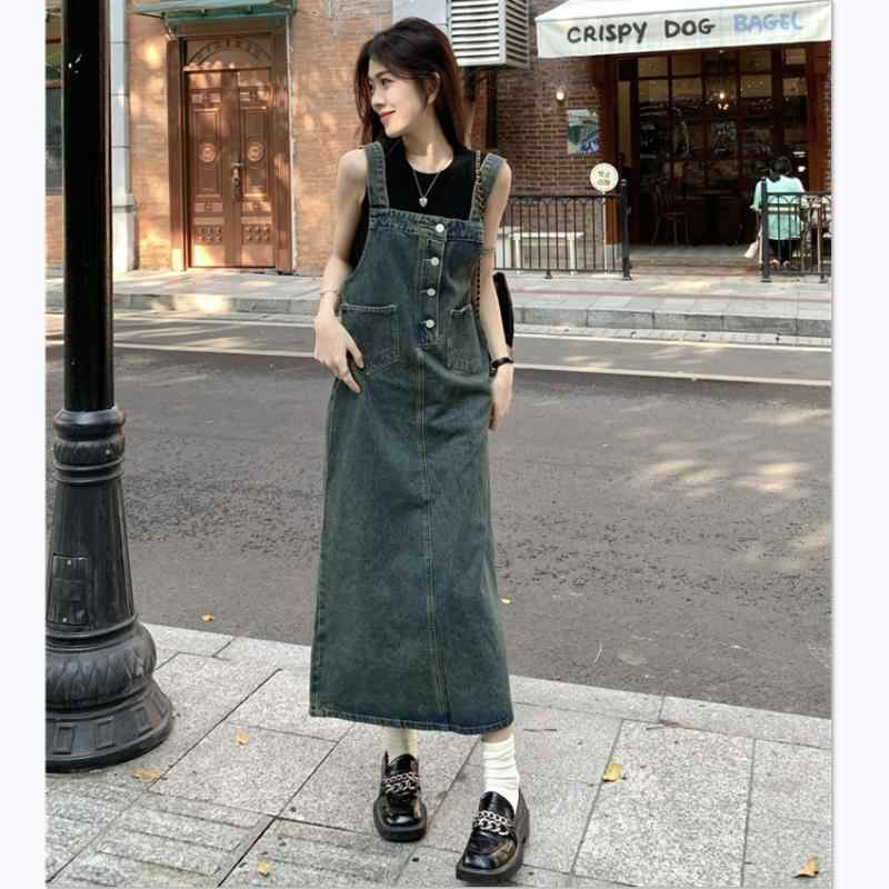 ・素材: デニム、綿30〜50%・柄: 無地・スタイル: プルオーバー、ガーリー、スクール・組み合わせ: ワンピース・スカート丈: ロング・スカート型: サスペンダースカート・襟型: ノースリーブ・袖丈: ノースリーブ・ウエスト: ハイウエ...