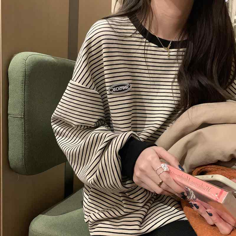 Tシャツ レディース ストライプ柄 長袖 カットソー プルオーバー ラウンドネック 薄手 ゆったり 普段使い 韓国風 トップス ブラック 杏色